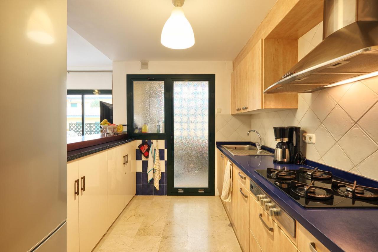 Beach And Town Centre At Your Doorstep Marbella Luaran gambar