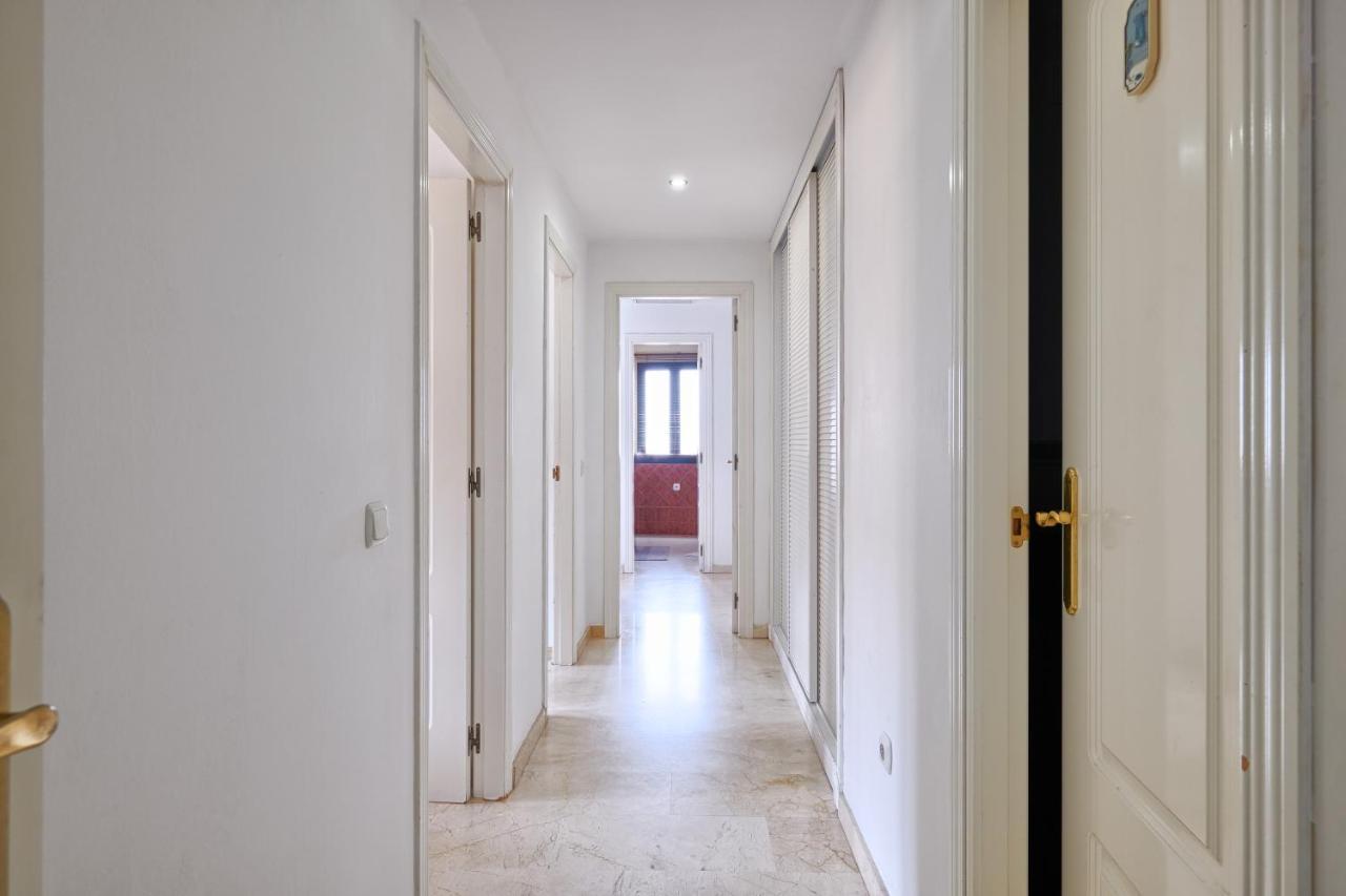 Beach And Town Centre At Your Doorstep Marbella Luaran gambar